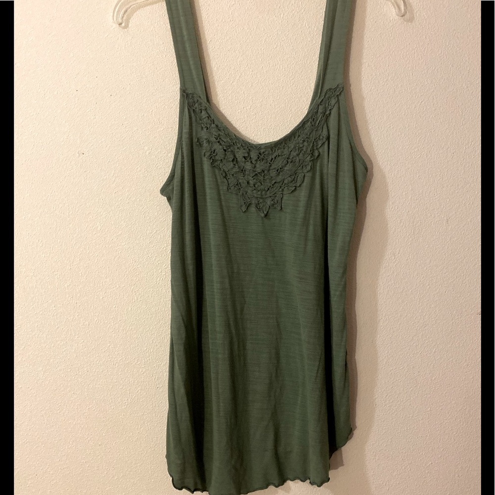 3/$21 Sage green Banana Republic tank